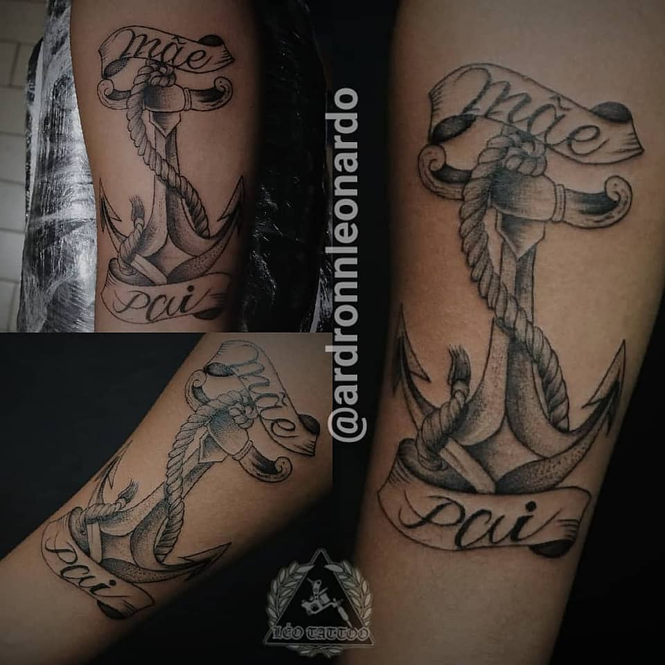 Anchor Tribute for Mãe & Pai