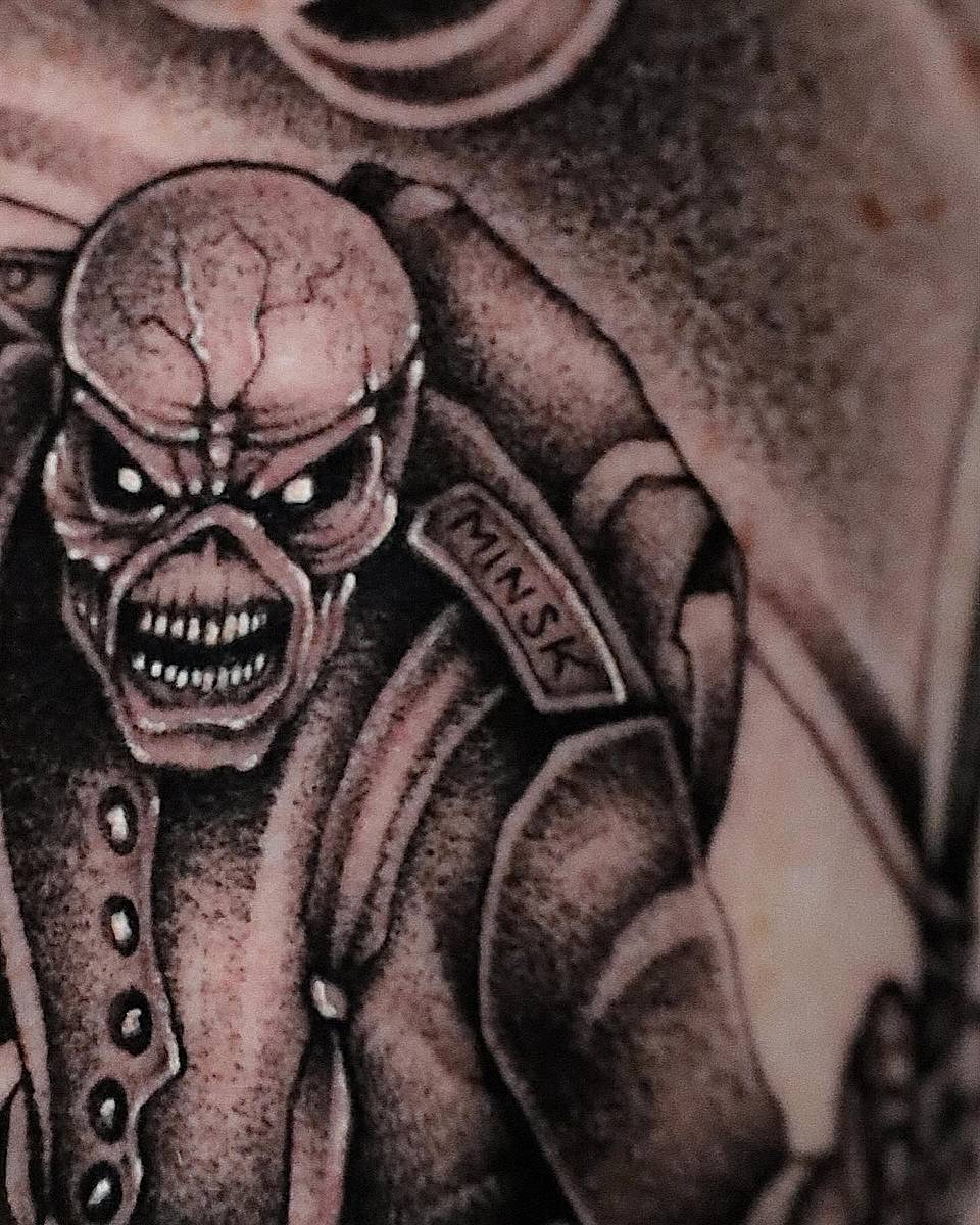 Armored Skull Raider