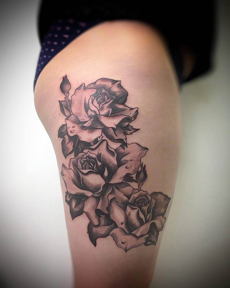 Black and Grey Rose Cascade