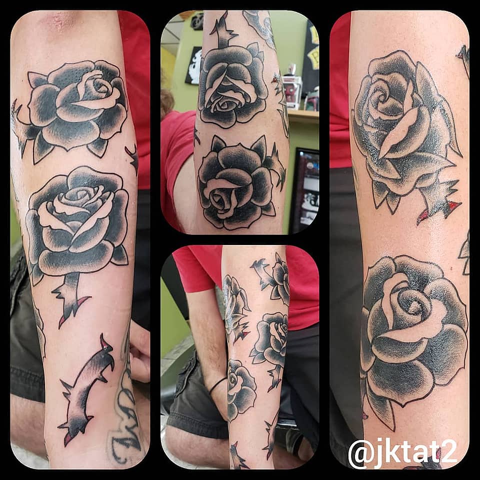 Black and Grey Rose Cluster with Barbed Wire