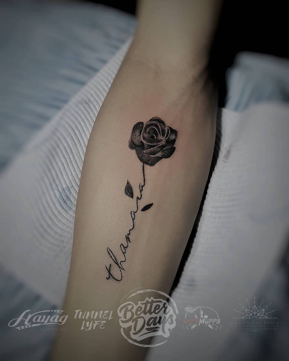 Black Rose Script