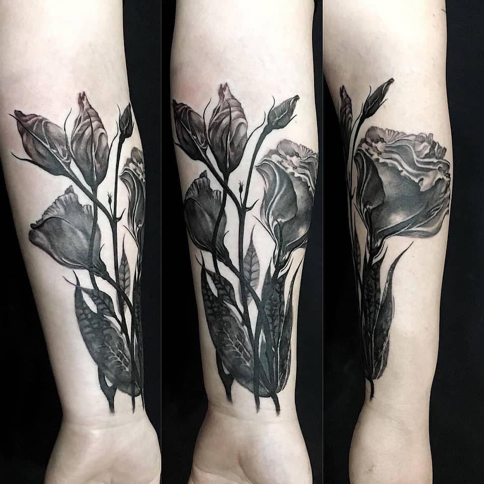 Blackwork Lisianthus Bouquet