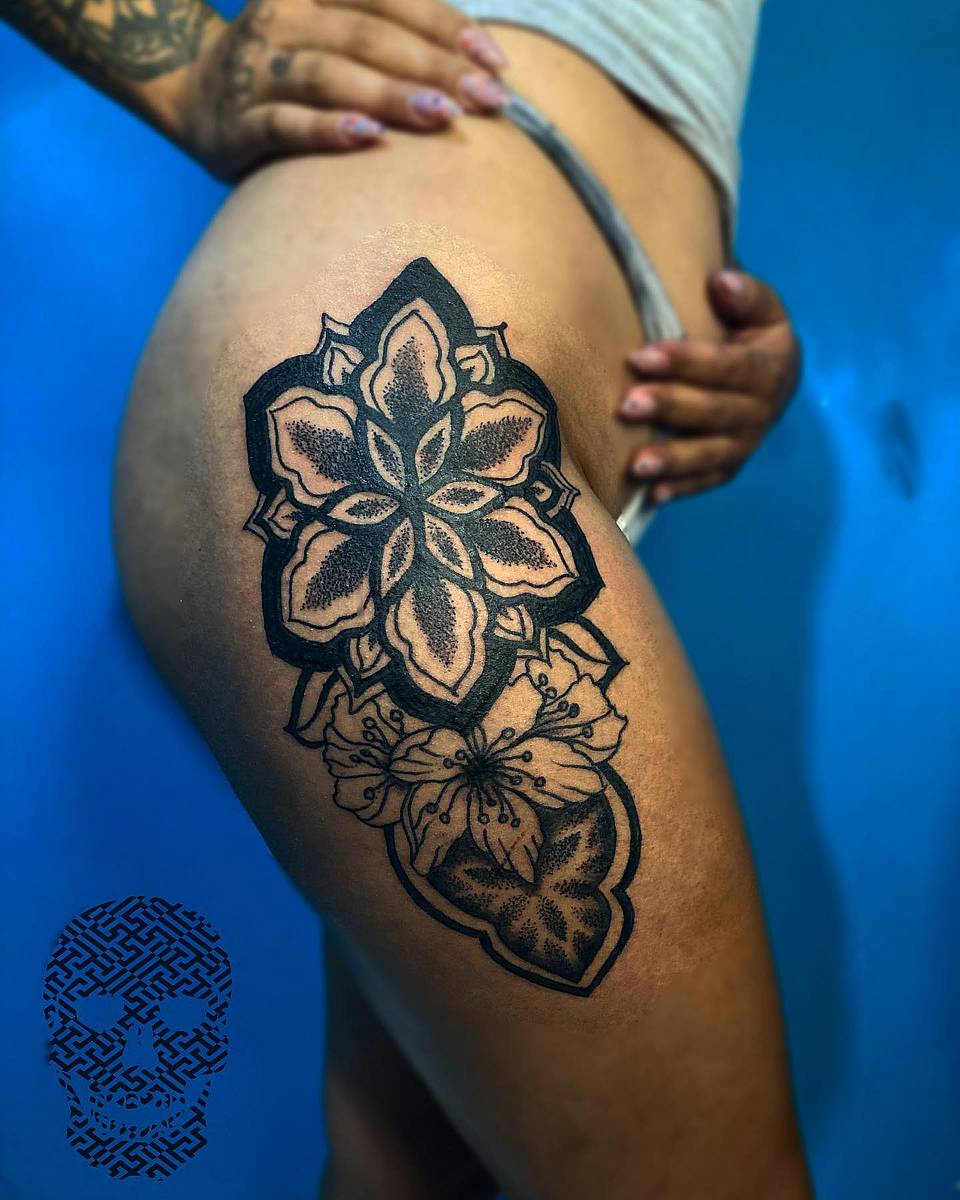 Blackwork Mandala Blossom