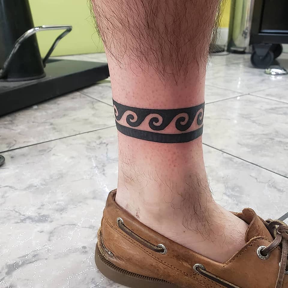 Blackwork Wave Armband