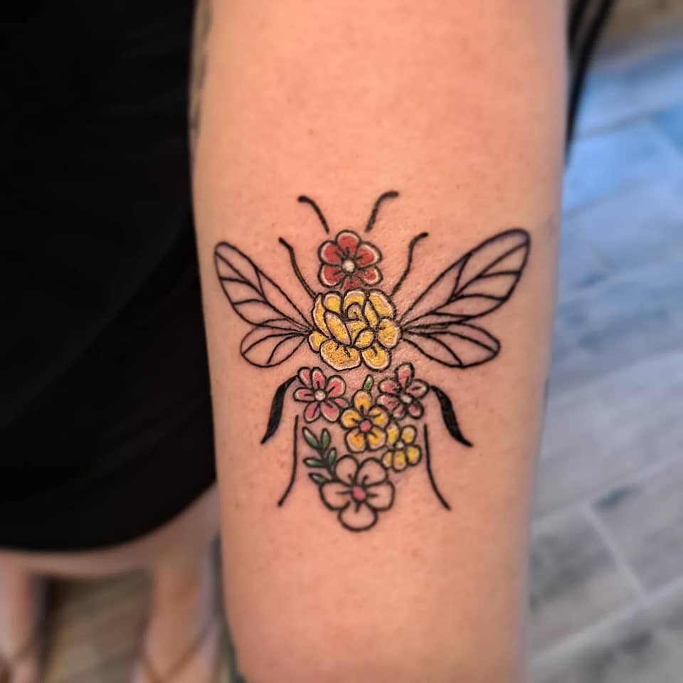 Blooming Bee Bouquet