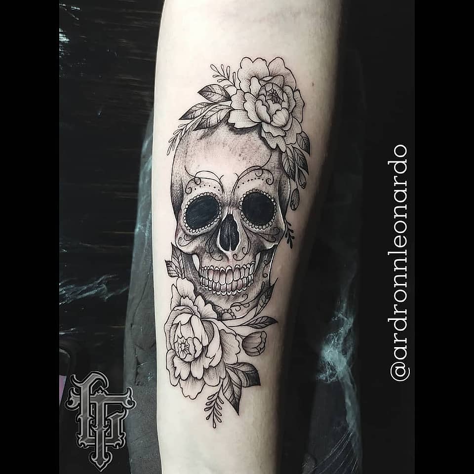 Blooming Skull with Roses