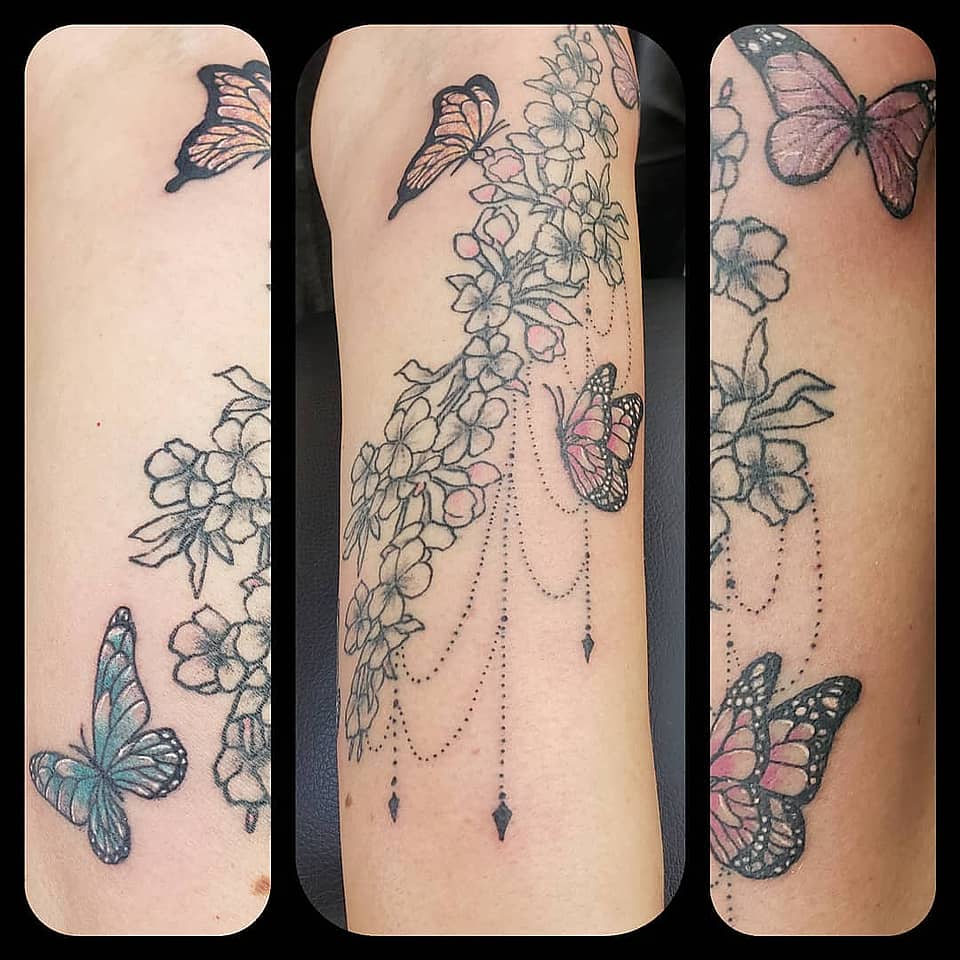 Butterfly Garland and Blossoms