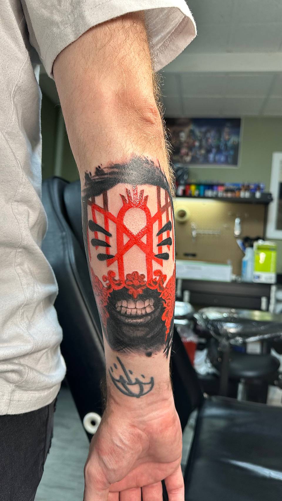 Caged Grin Sigil