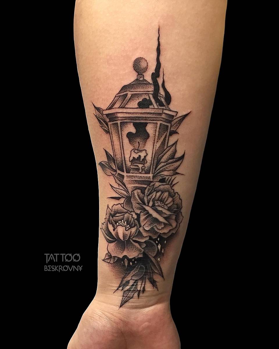 Candlelit Lantern with Roses