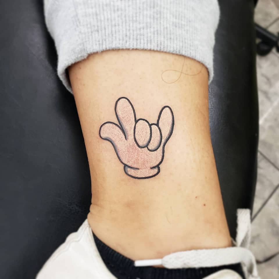 Cartoon Glove I Love You Sign