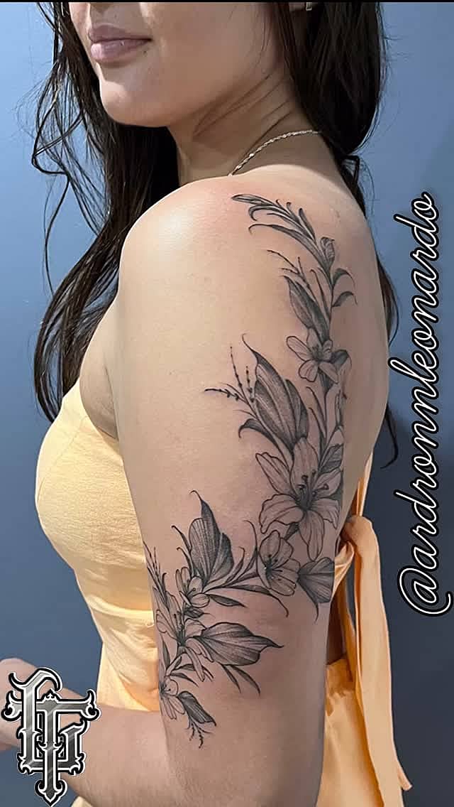Cascading Lily Vine