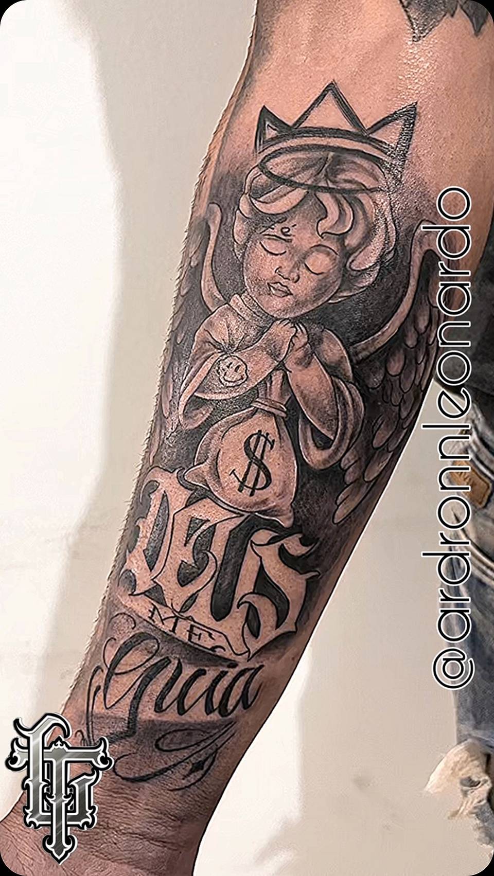 Cherub Guardian with Money Bag