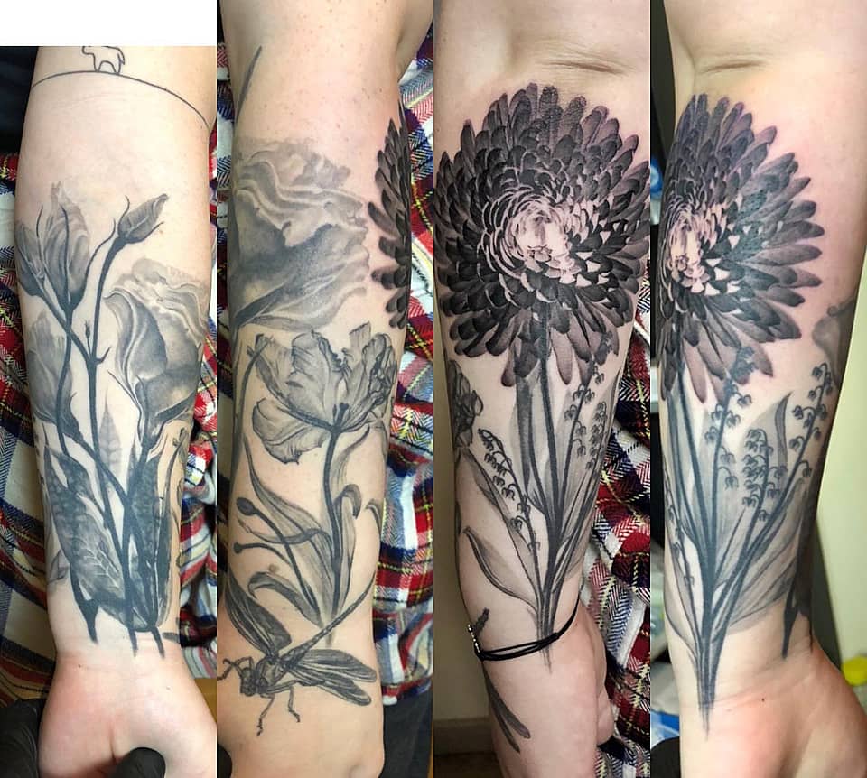 Chrysanthemum & Wildflower Botanical Sleeve