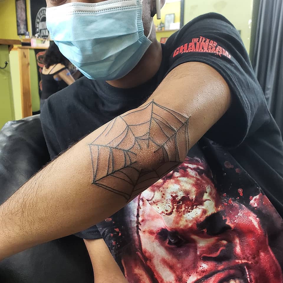 Classic Elbow Web