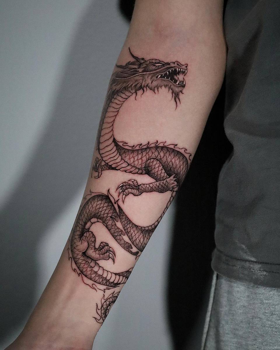 Coiling Black Dragon