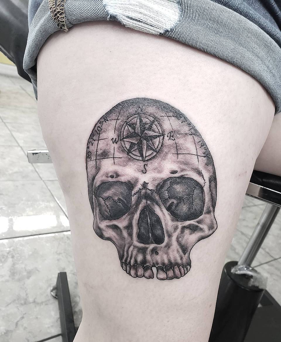 Compass of Mortality Skull