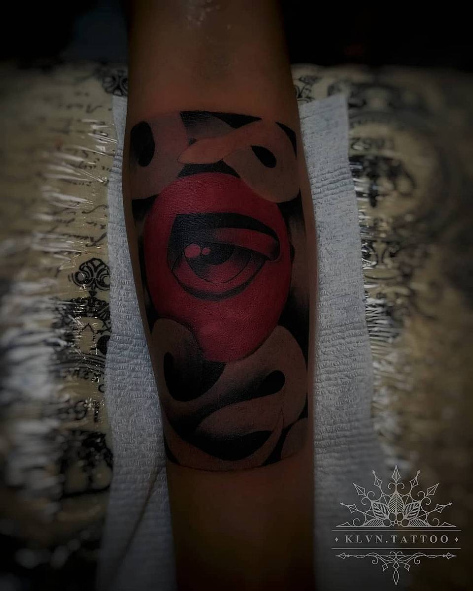 Crimson Eye Bloom