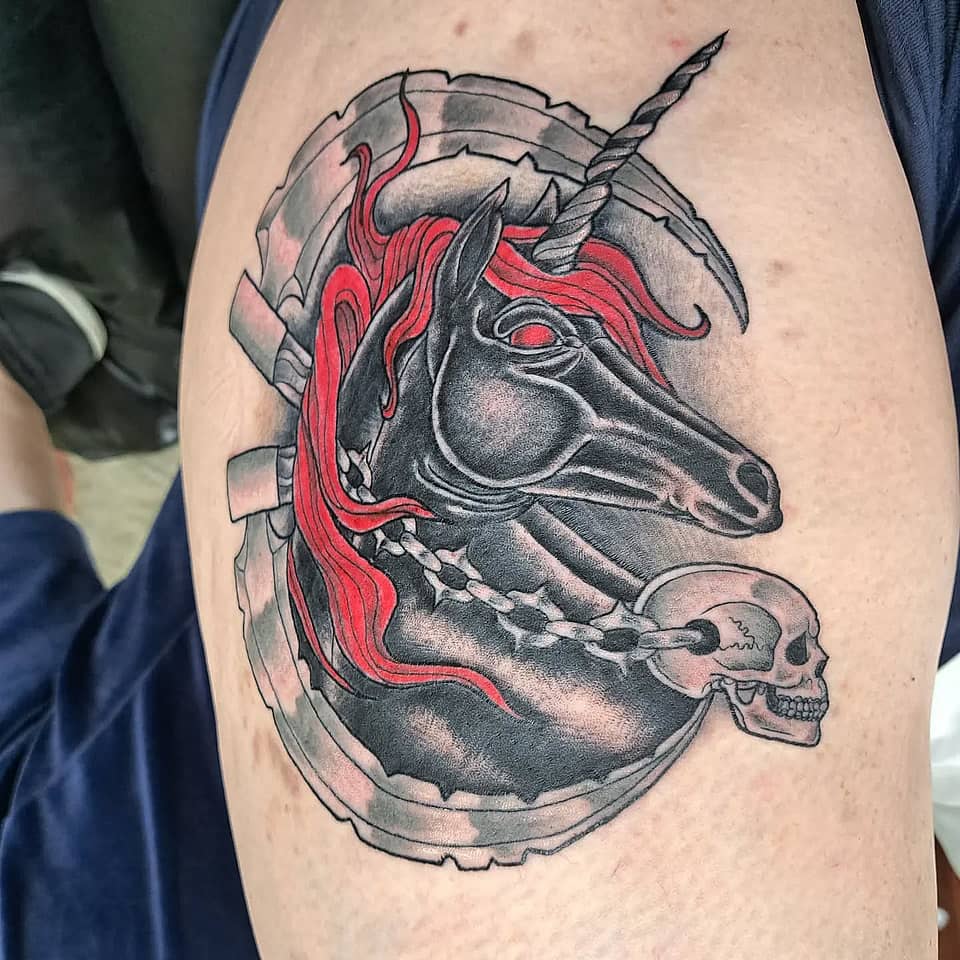 Crimson-Maned Unicorn and Skull