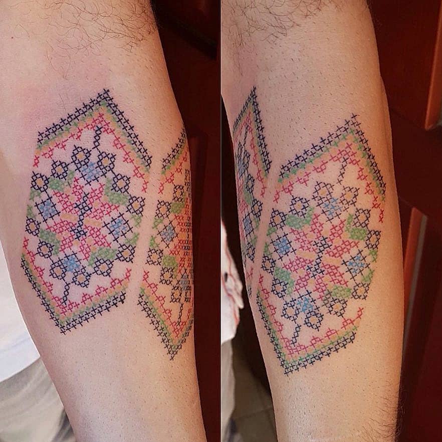 Cross‑Stitch Hex Mosaic