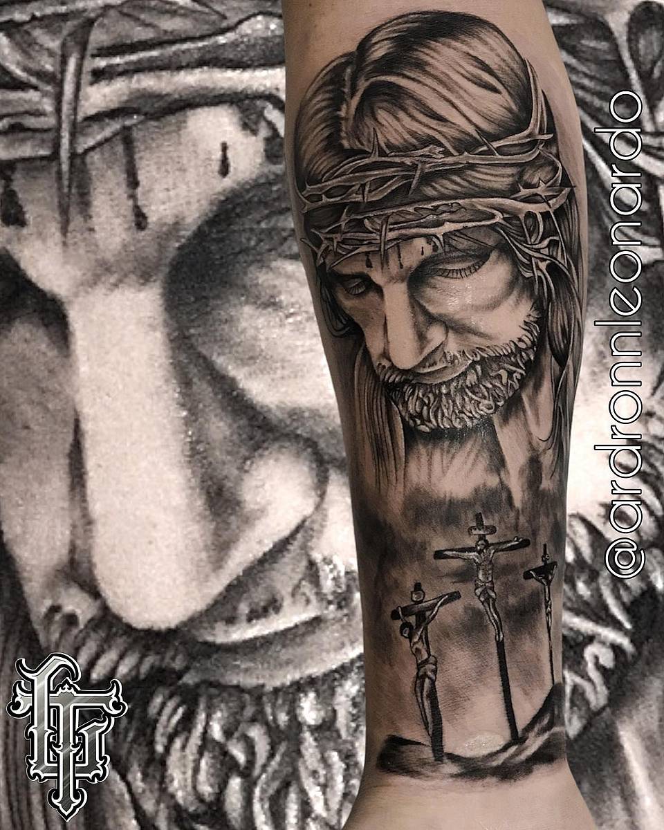 Crowned Christ & Calvary Scene
