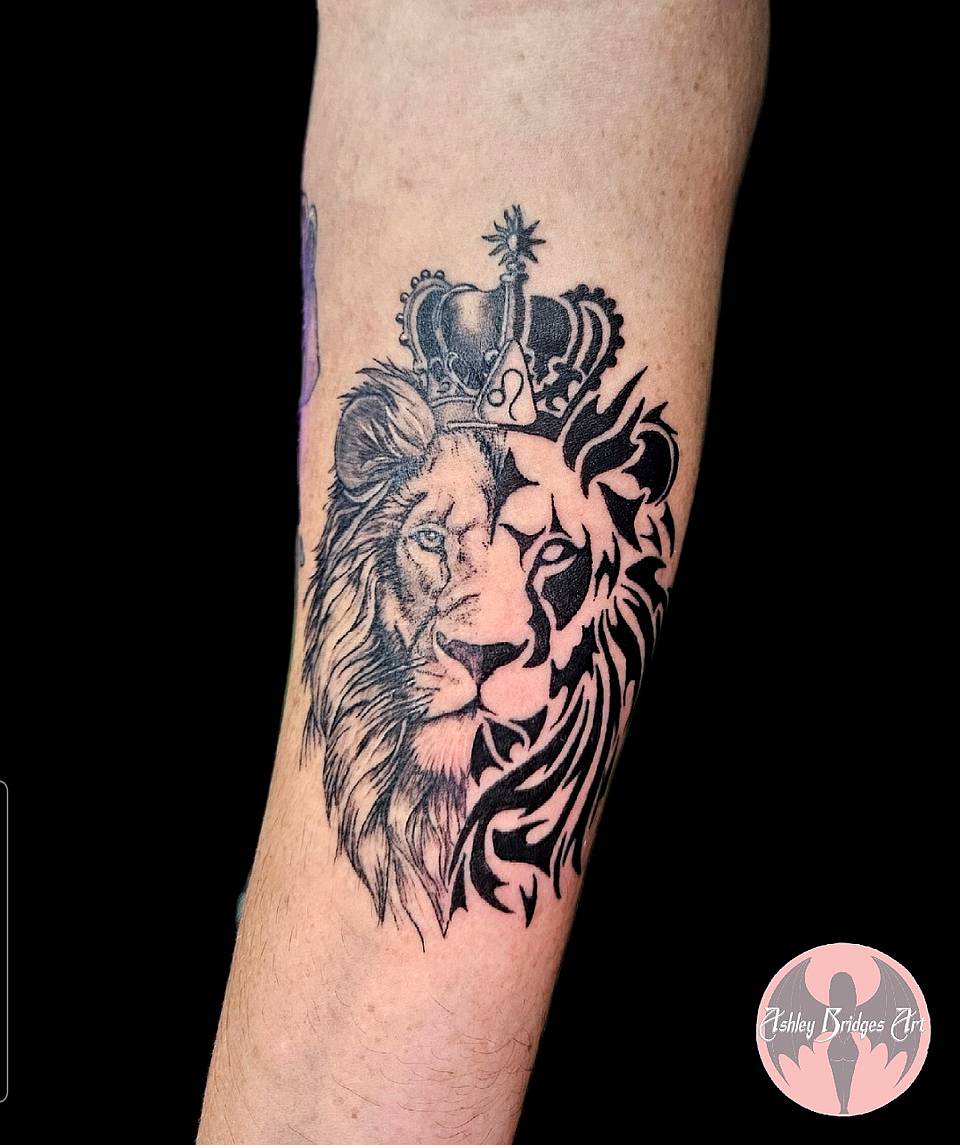 Crowned Duality Lion