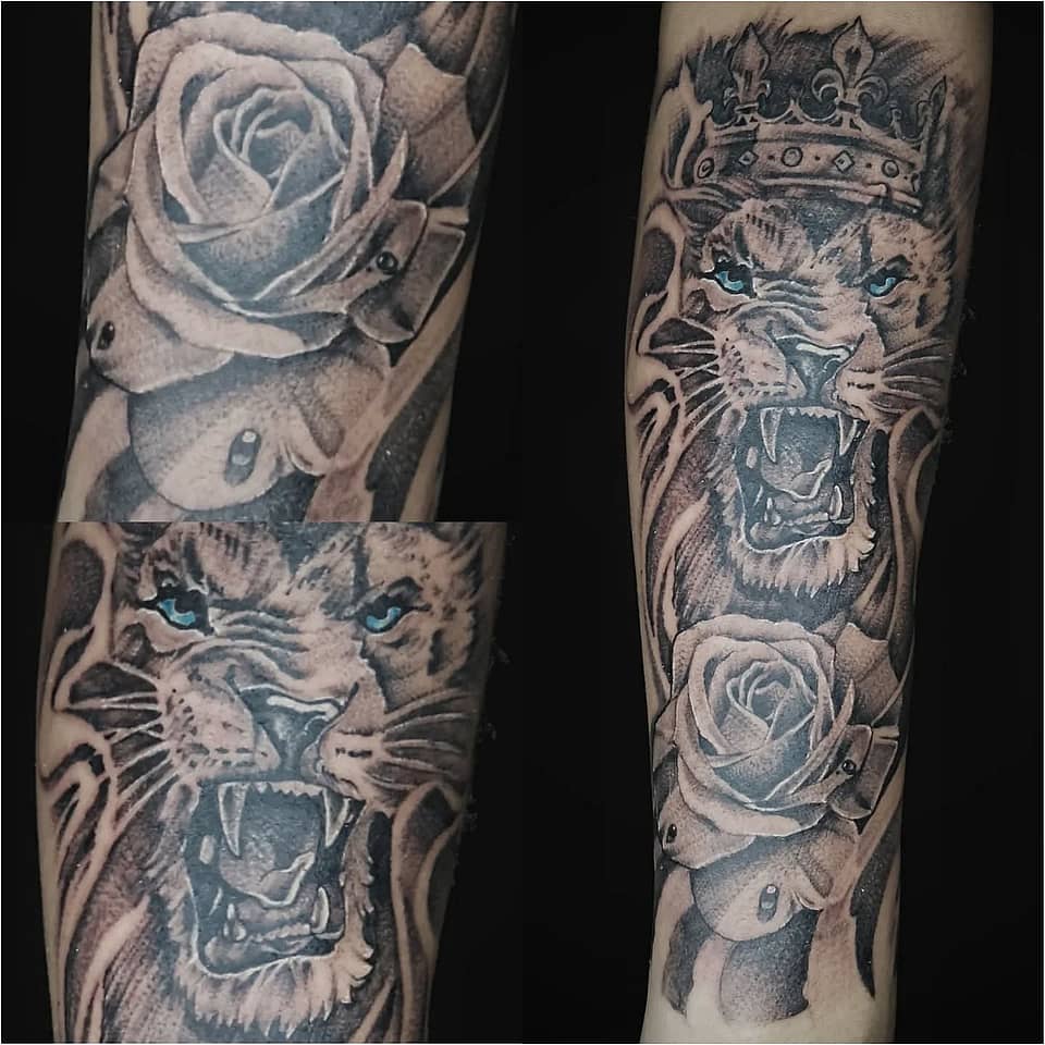 Crowned Lion and Rose
