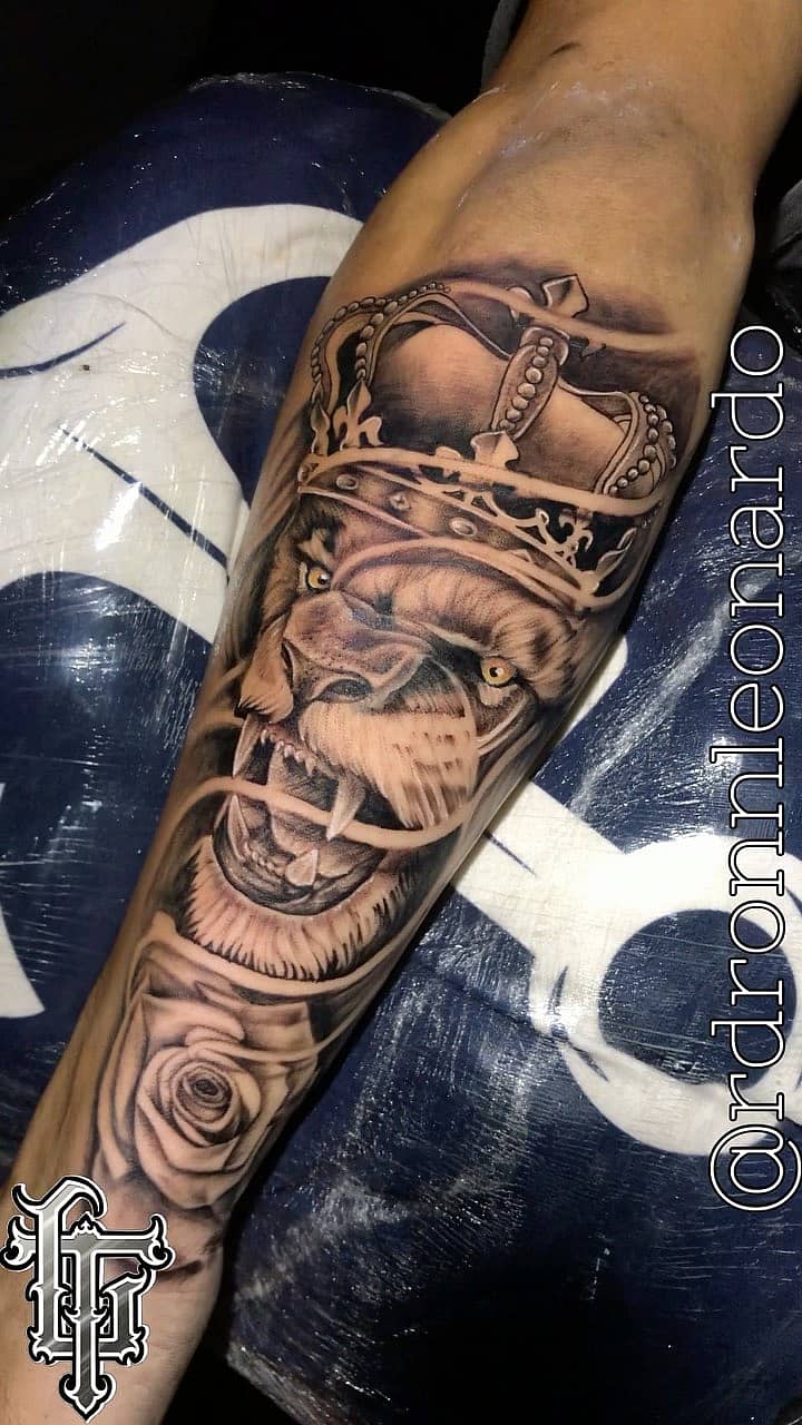 Crowned Lion with Rose