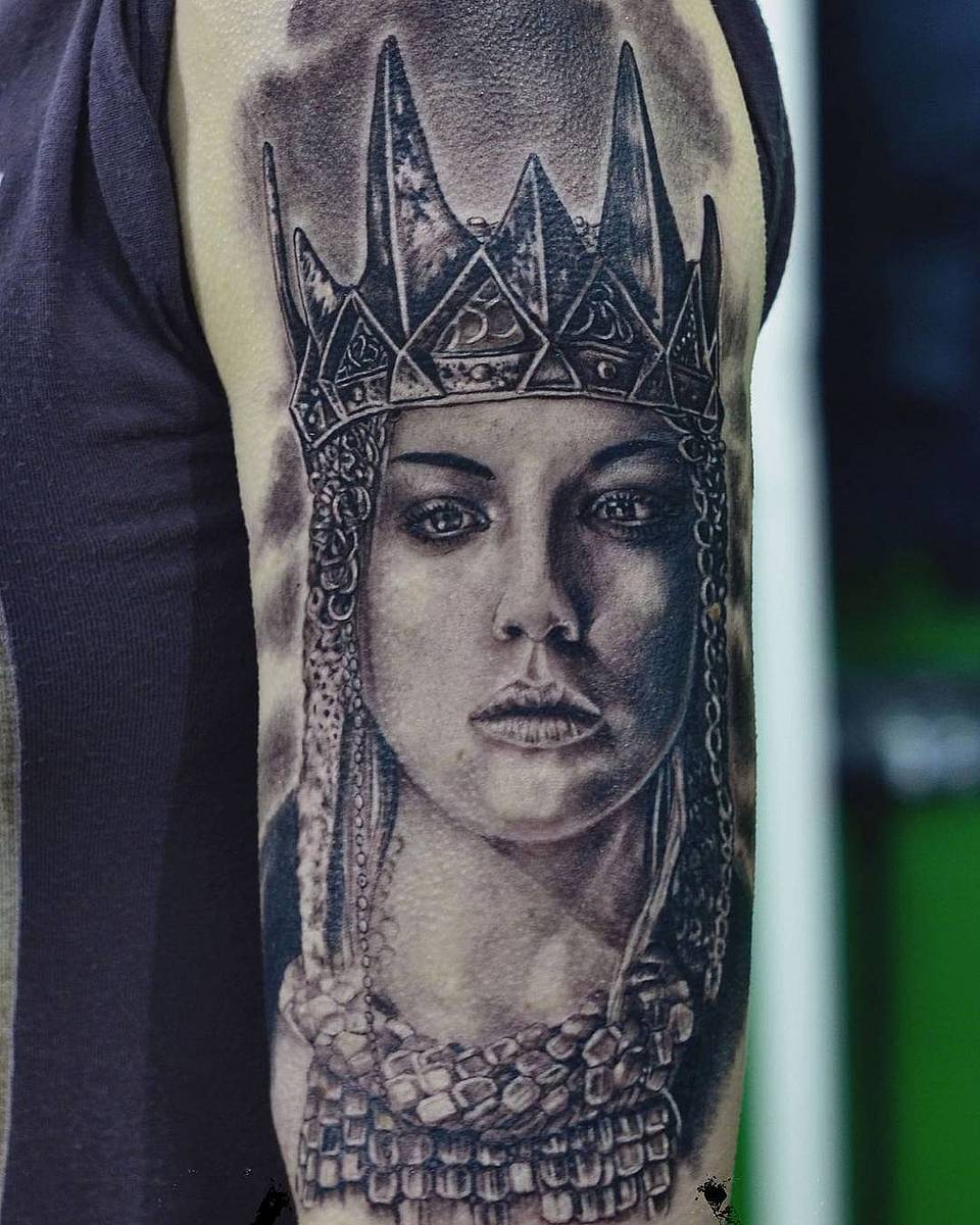 Crowned Sovereign Portrait