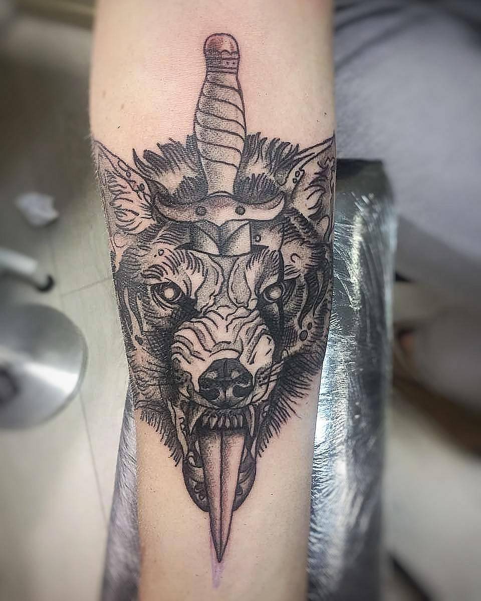 Daggered Wolf Totem