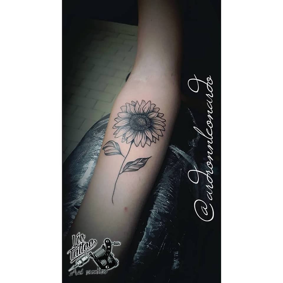 Delicate Dotwork Sunflower