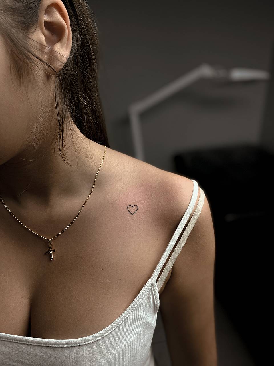 Delicate Heart Outline