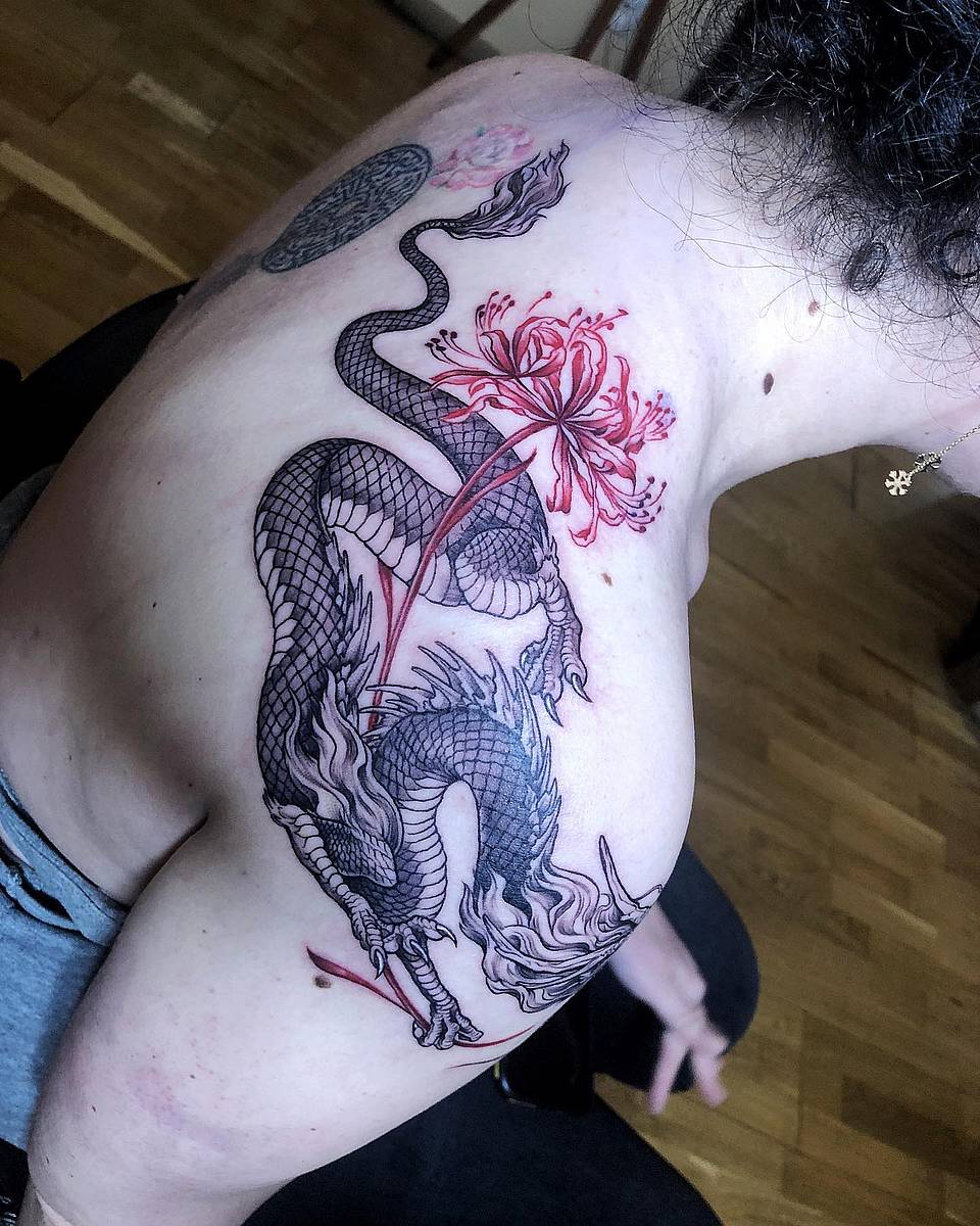 Dragon and Red Spider Lily Shoulder Piece