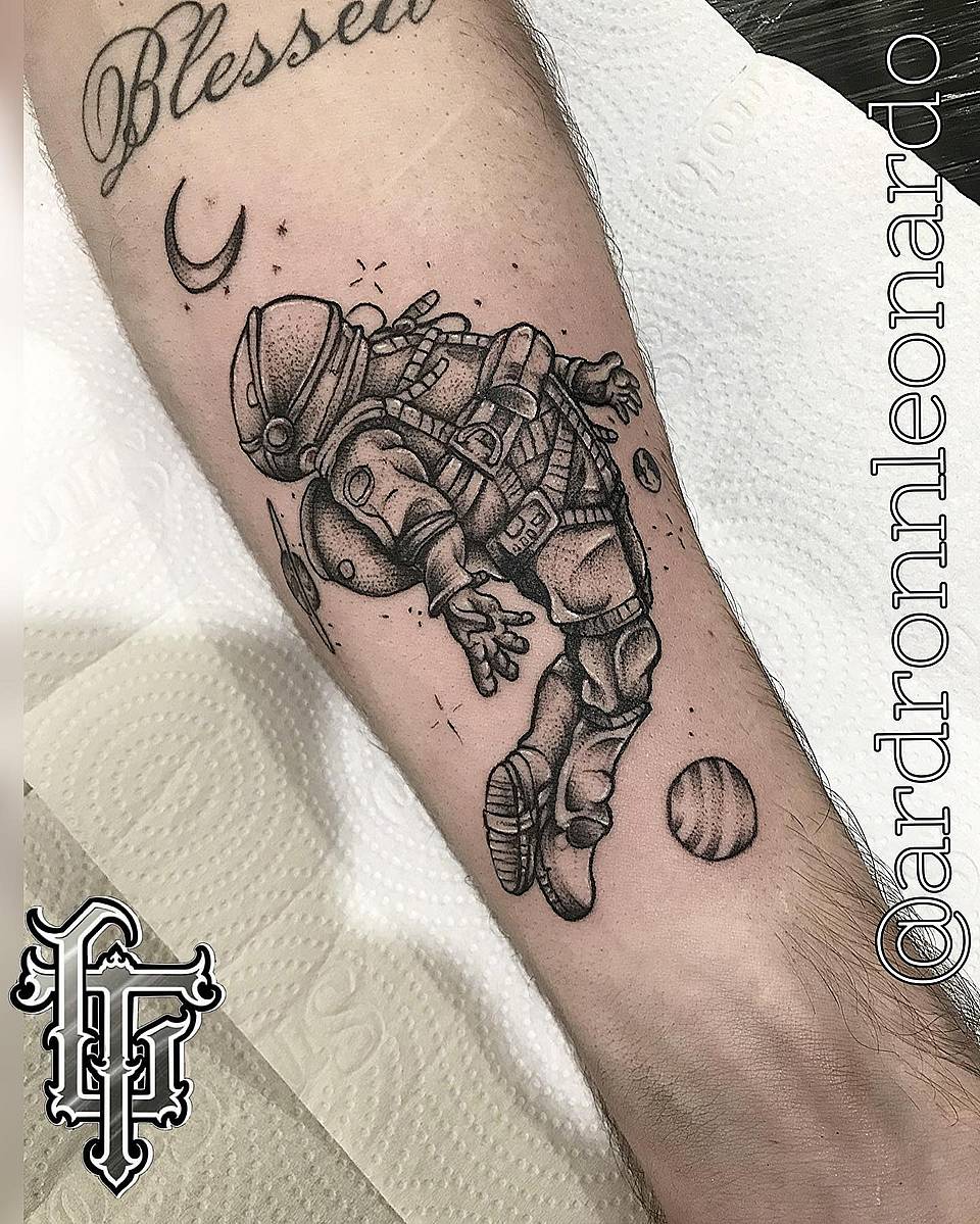 Drifting Astronaut