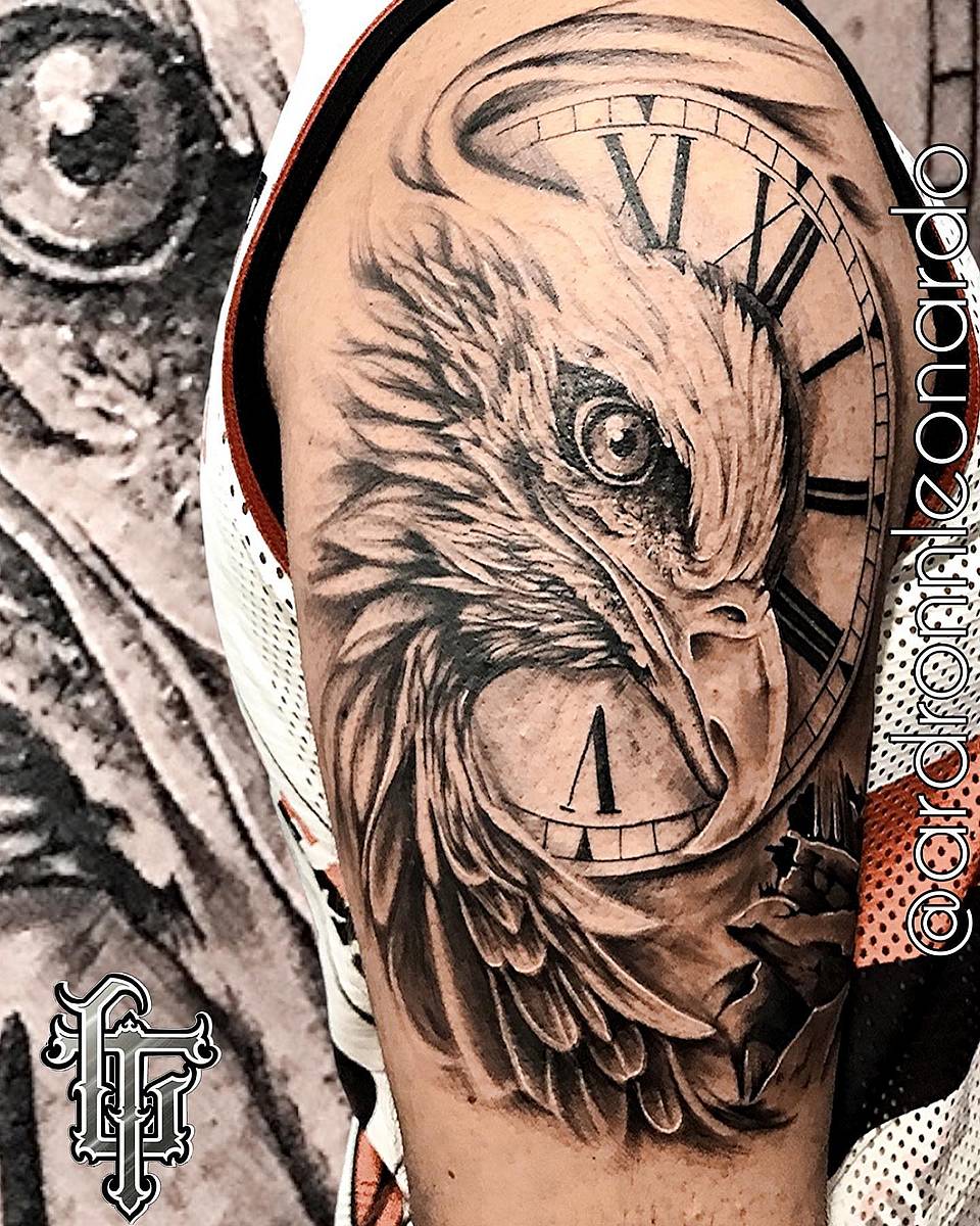 Eagle & Clock Half-Sleeve