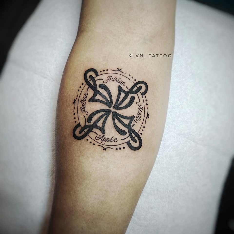 Family Celtic Knot
