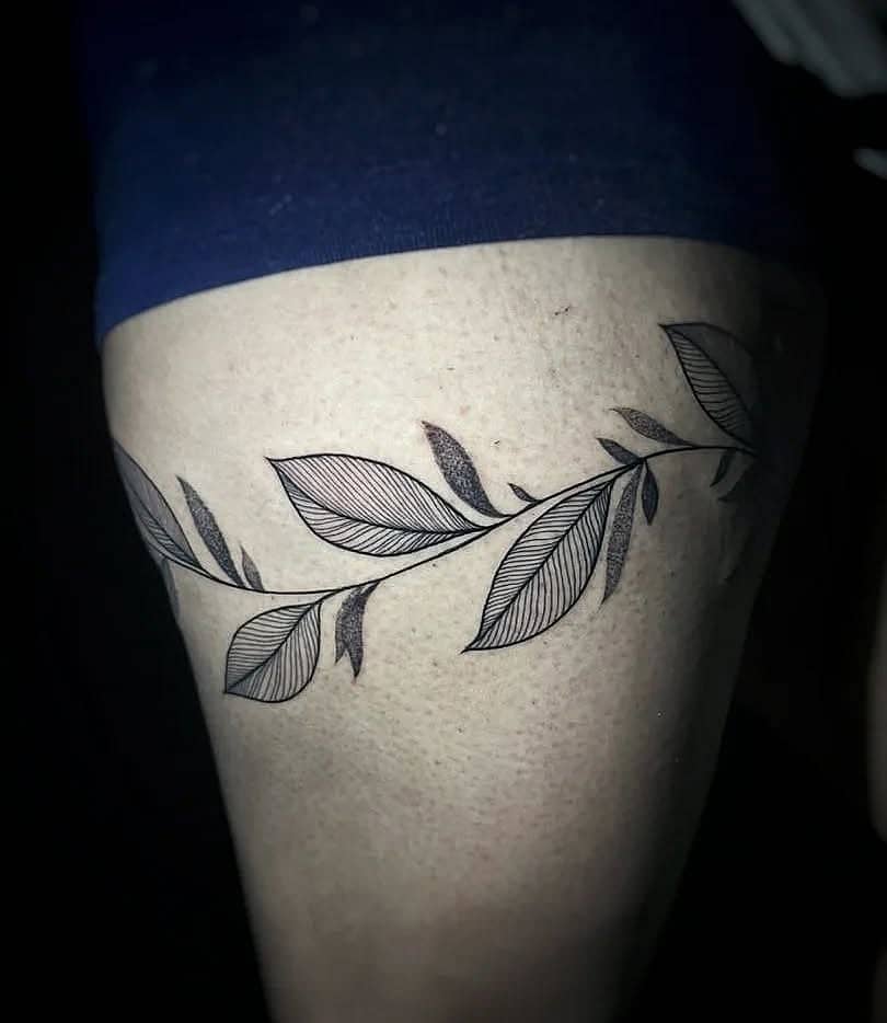 Fine-Line Leaf Band