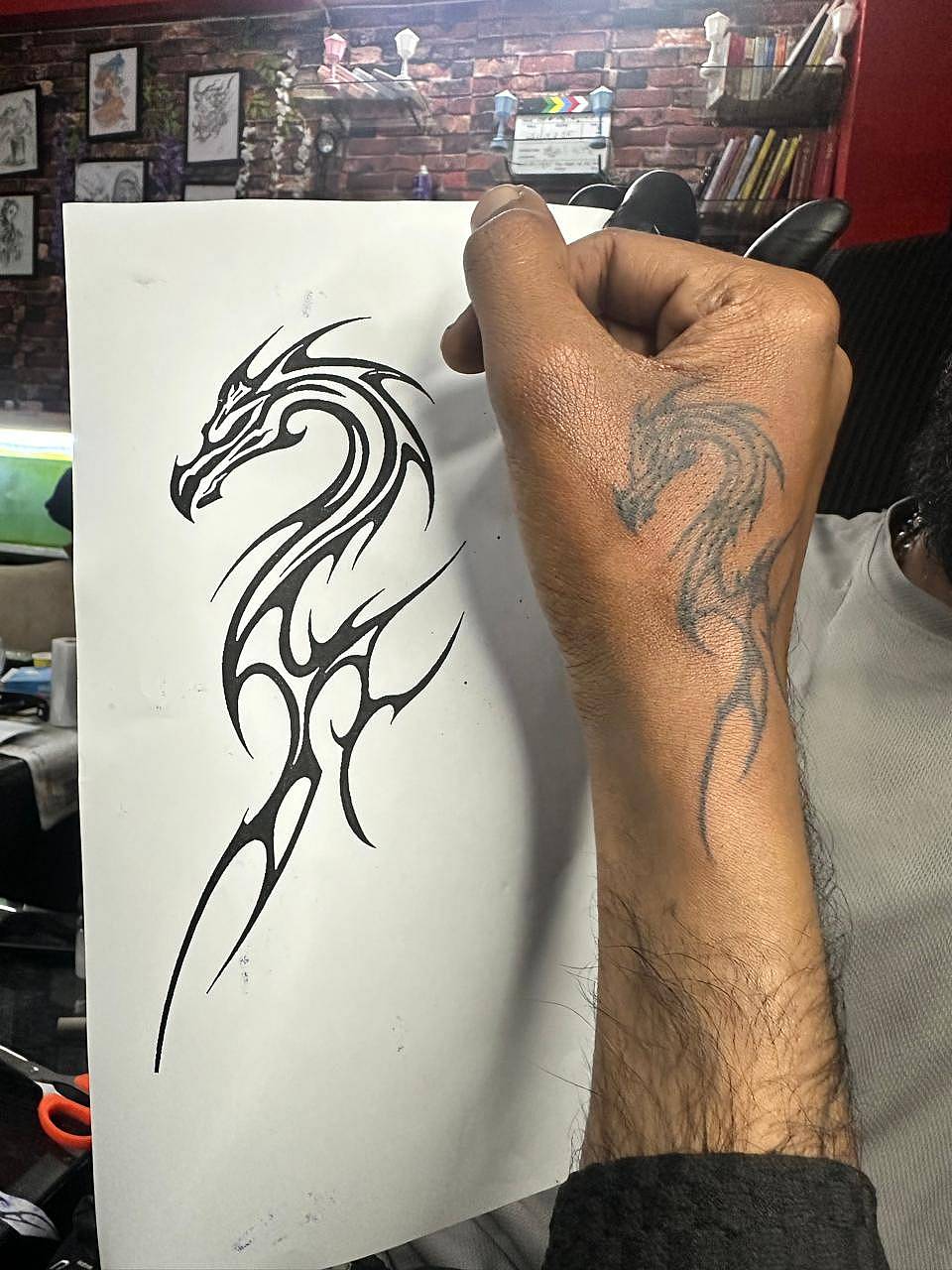 Flowing Tribal Dragon