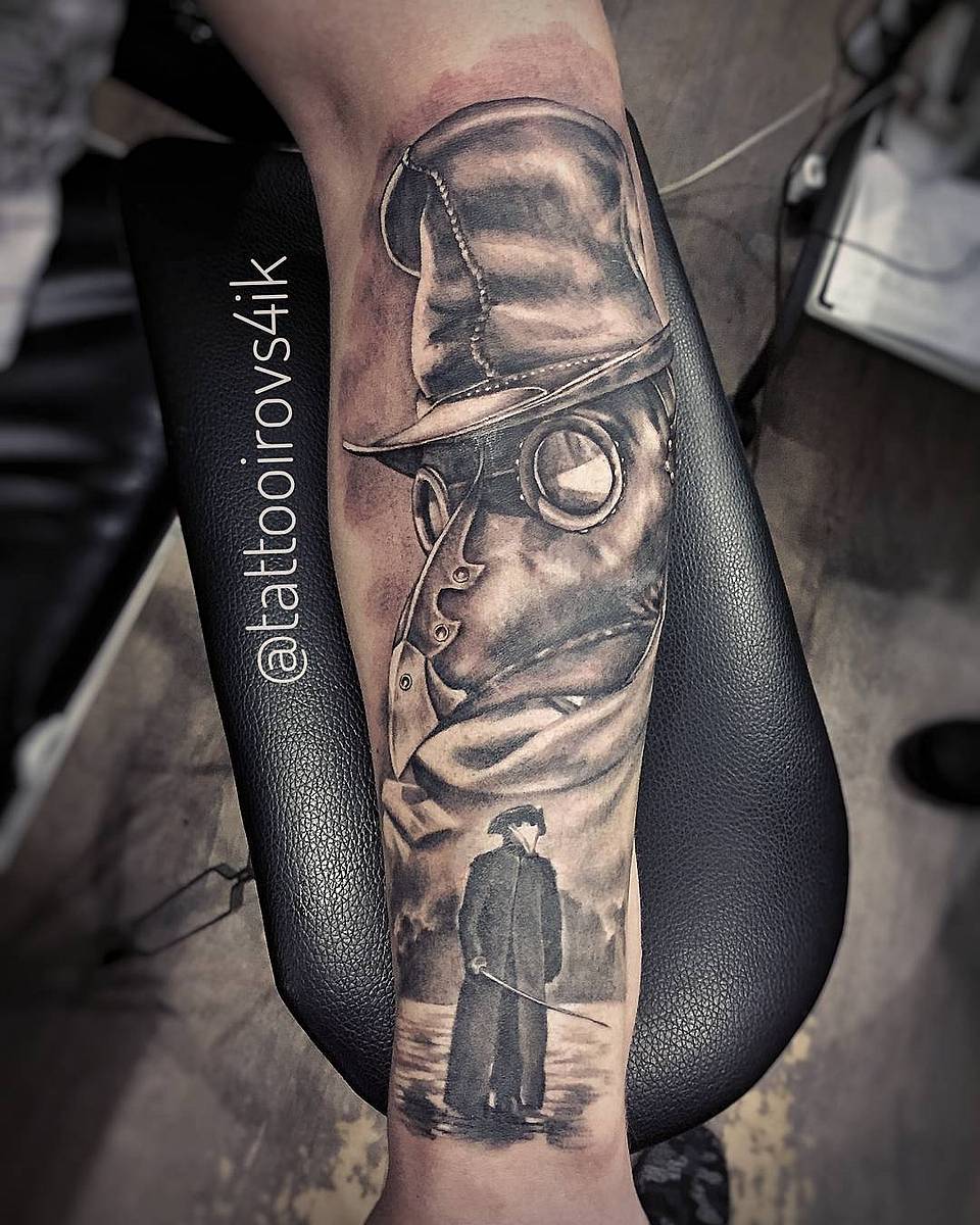 Gaze of the Plague Doctor