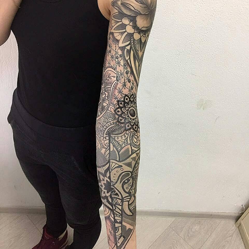 Geometric Mandala Bloom
