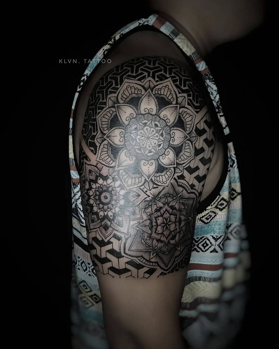 Geometric Mandala Half-Sleeve