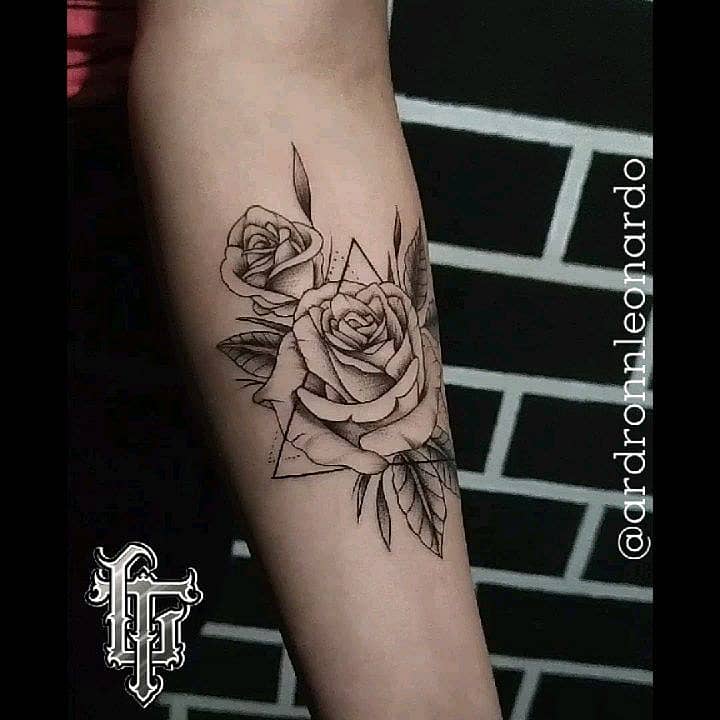 Geometric Rose Bouquet