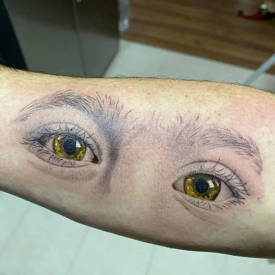 Golden Feline Gaze