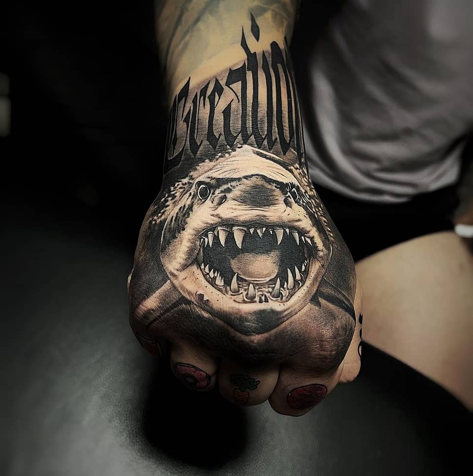 Great White Snarl