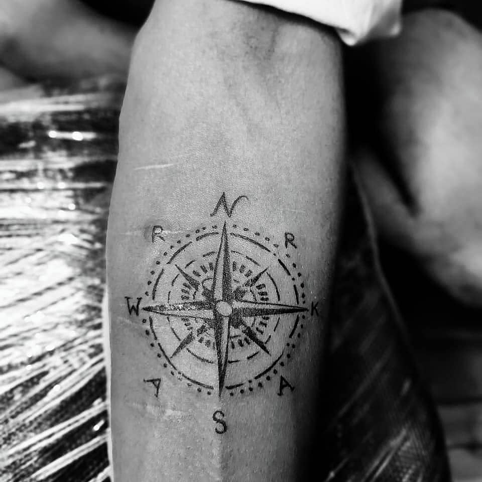 Guiding Compass Rose