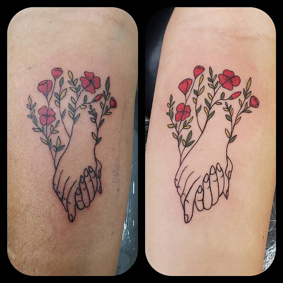 Hand in Hand in Bloom