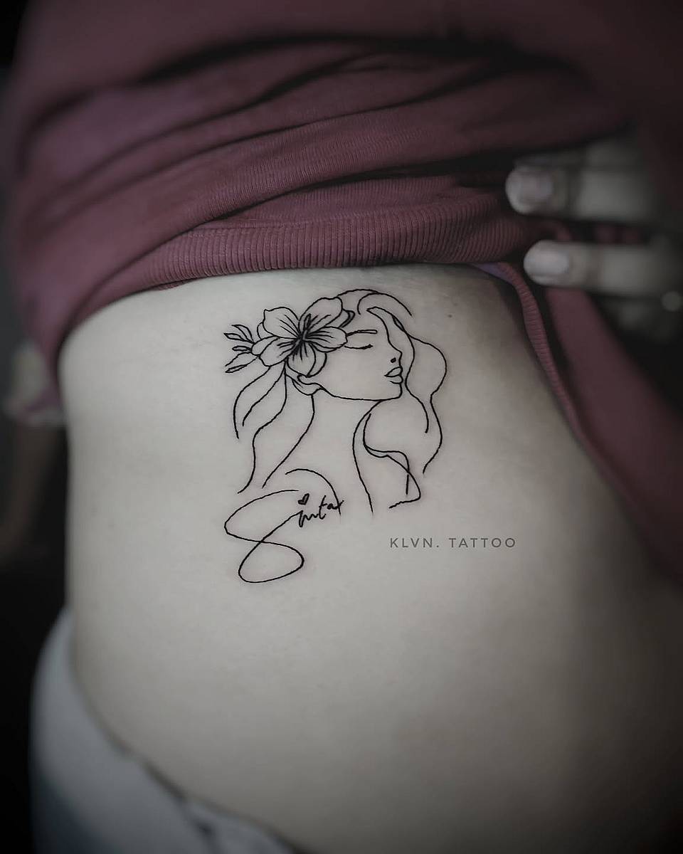 Hibiscus Line Portrait