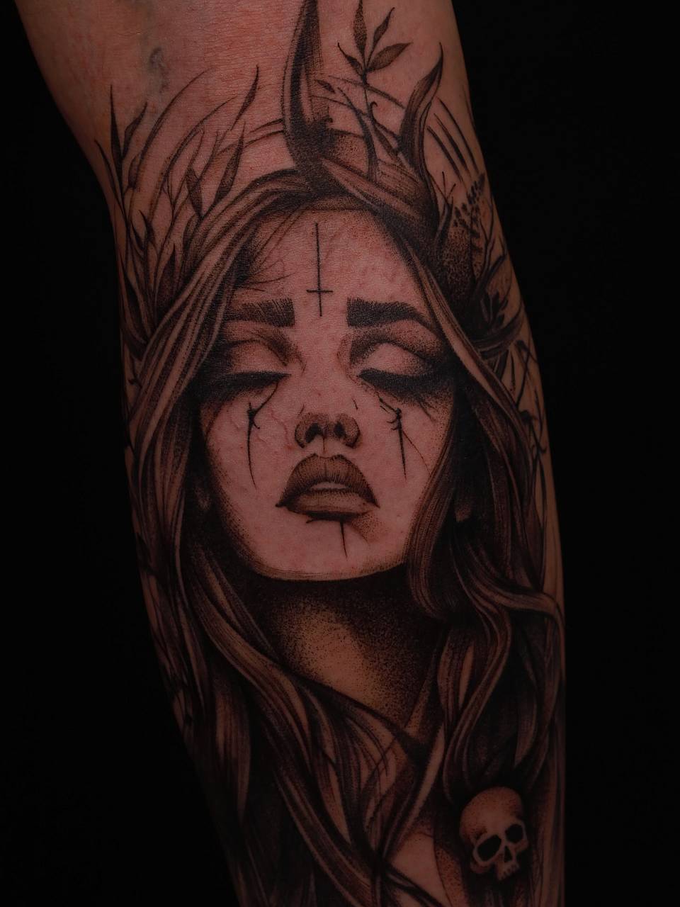 Horned Mourning Maiden