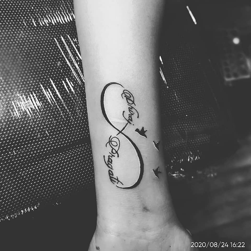 Infinity Script with Birds