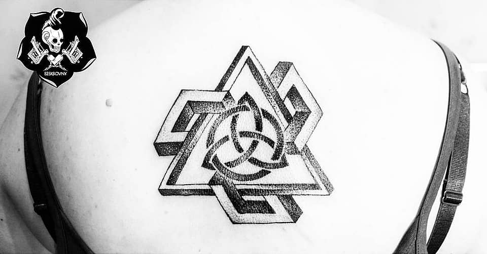 Interlaced Valknut and Triquetra