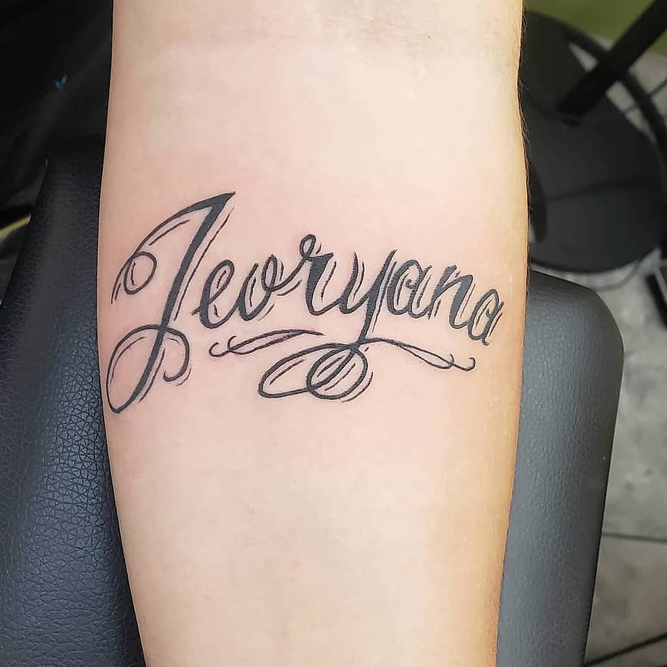Jeoryana Flourished Script